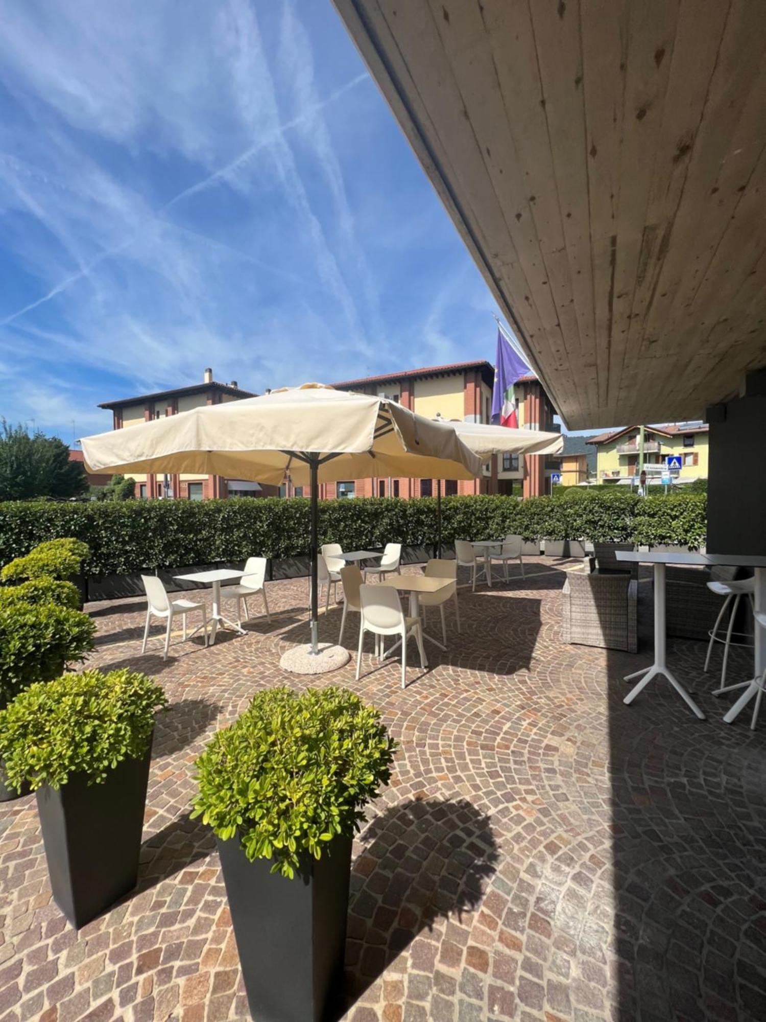 San Valentino Hotel Villa di Serio Exterior foto